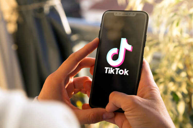 How to develop a TikTok marketing strategy